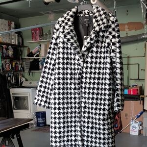 Ashley By 26 International Black and White Teddy Jacket